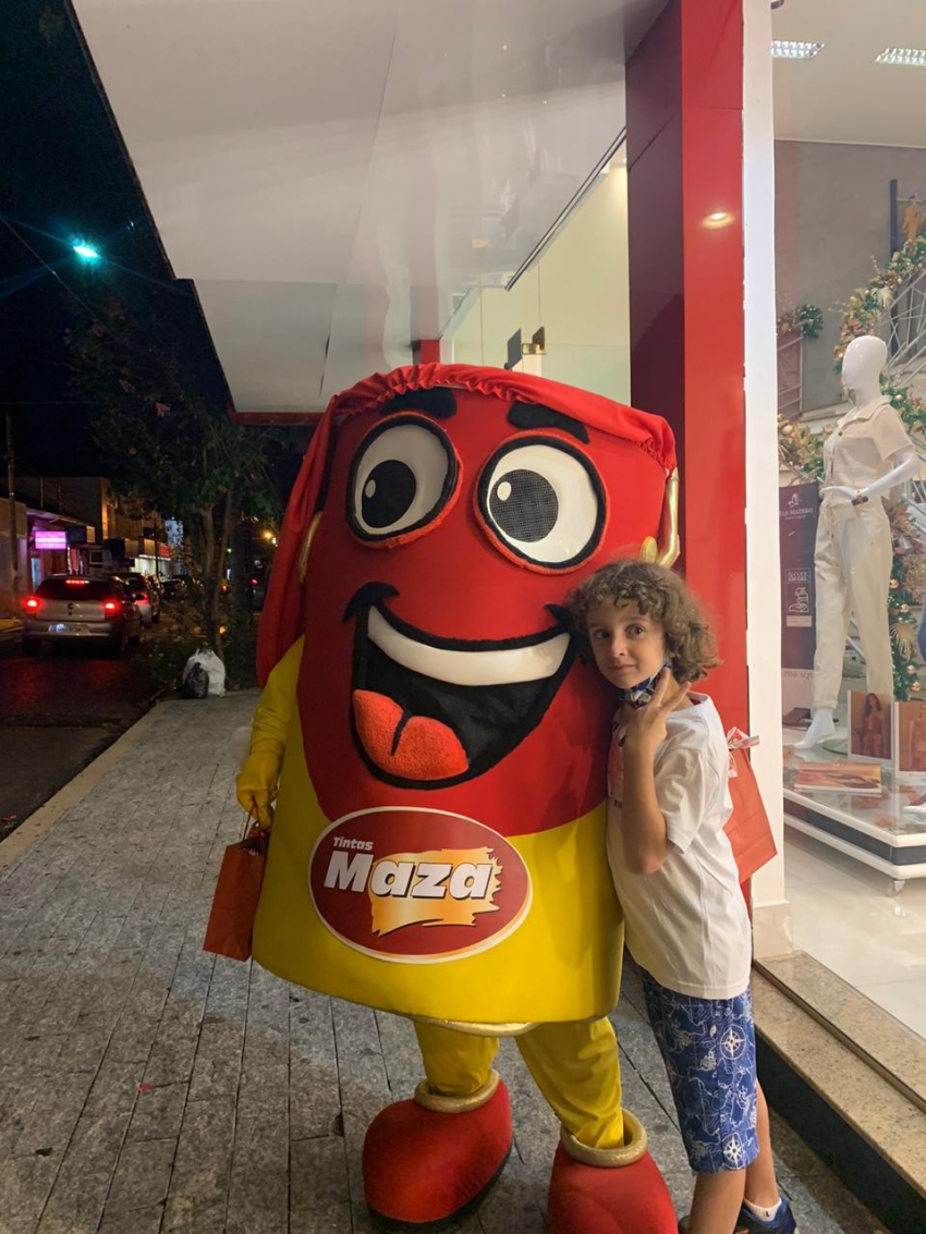 Olá, Eu sou o Mazinha, Mascote da Maza! Feliz 2021!